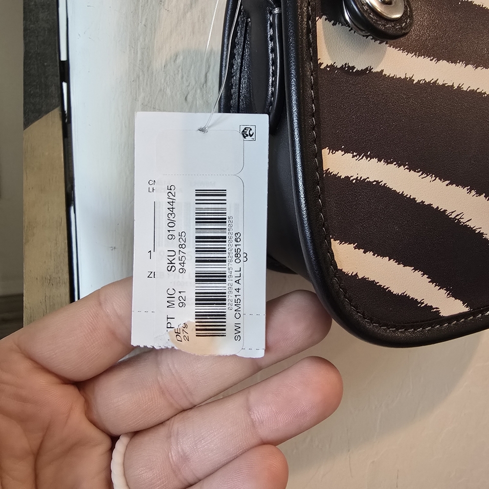 NWT COACH Swinger Zebra Animal Print Mini Bag 20 - Picture 4 of 13